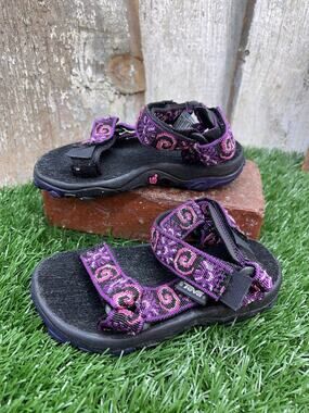 TEVA Inversion Swirls and Bursts Sandals Little Kid 10